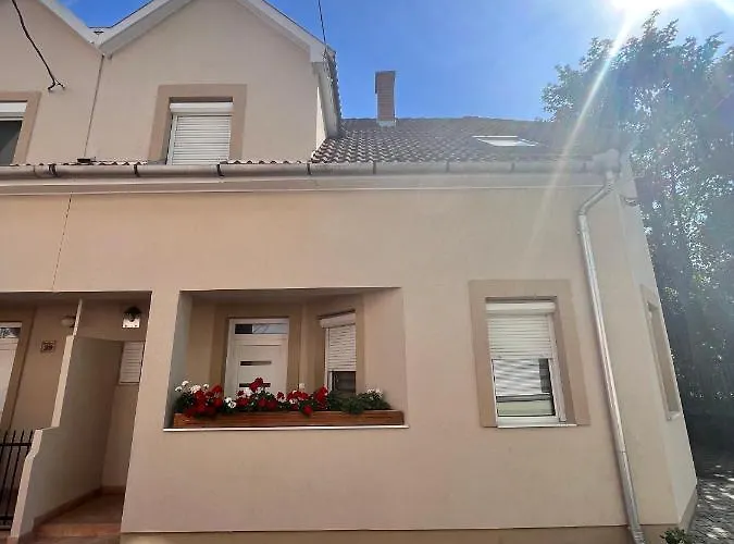 Kisvoelgy House Appartement Eger