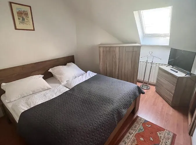 Appartement Kisvoelgy House *